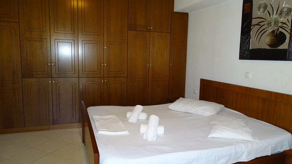 Petro'S Apartments Ksamil Esterno foto