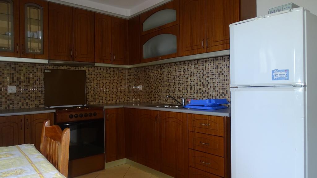 Petro'S Apartments Ksamil Esterno foto